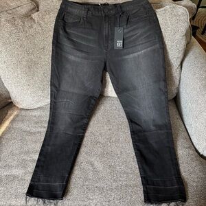 NWT- Kut from the Kloth brand - Black Denim Jeans
